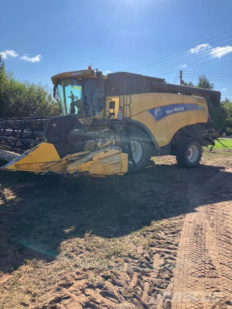 New Holland CX 8080 Kombajny zbożowe