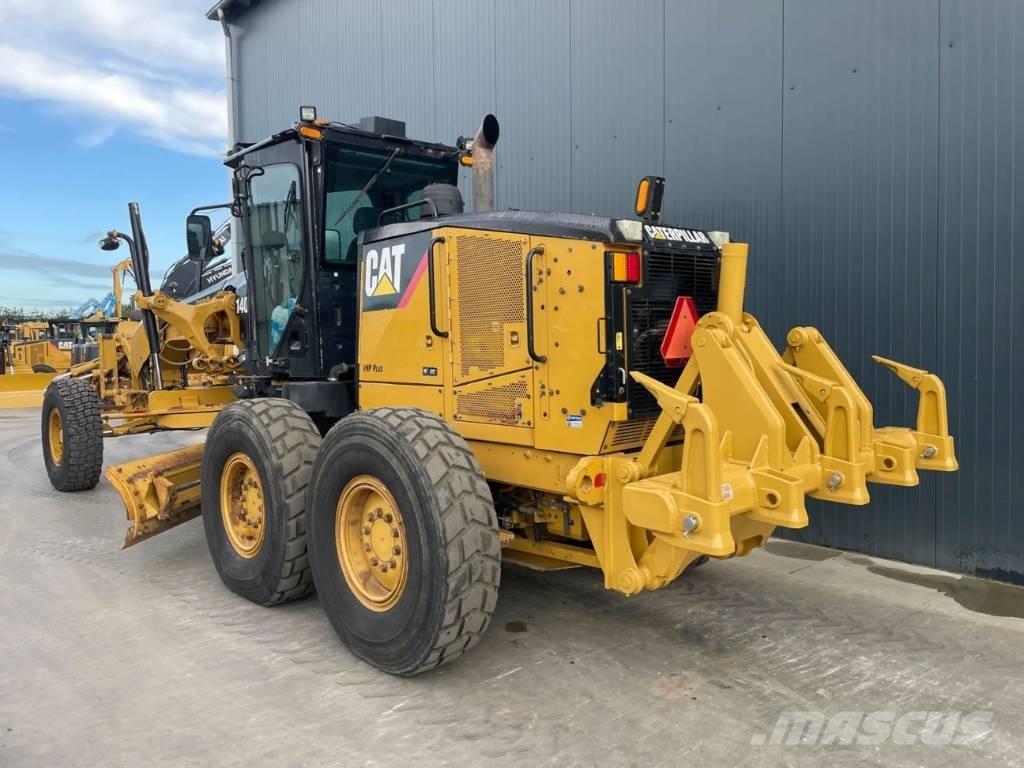 CAT 140M Równiarki