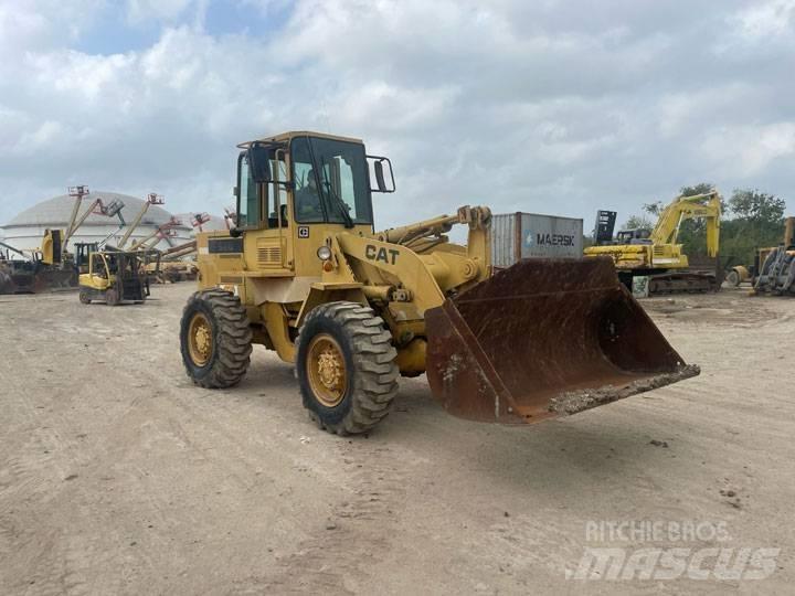 CAT 926E Ładowarki kołowe