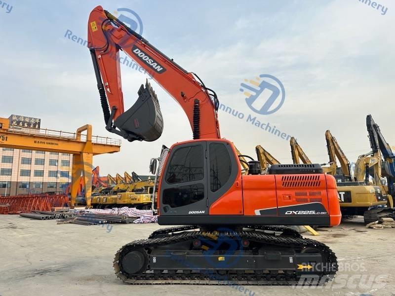 Doosan DX 225 LC-9C Koparki gąsienicowe