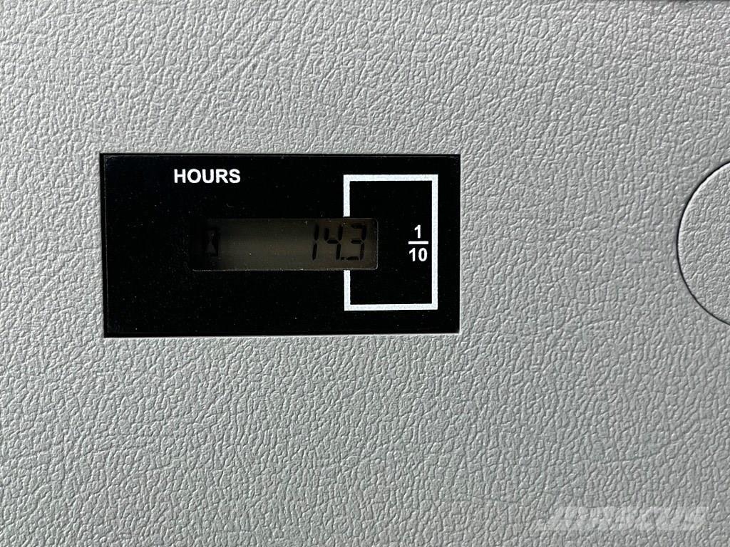 Hyundai HX 140 AL Koparki gąsienicowe