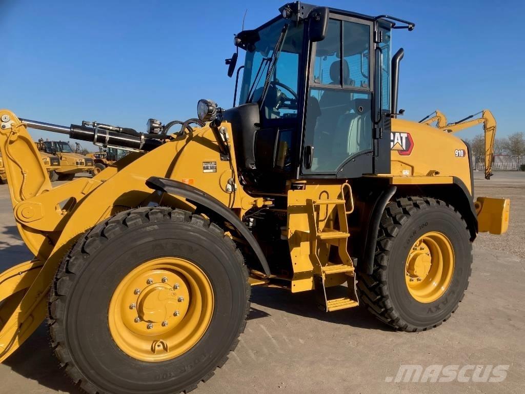CAT 910 Ładowarki kołowe