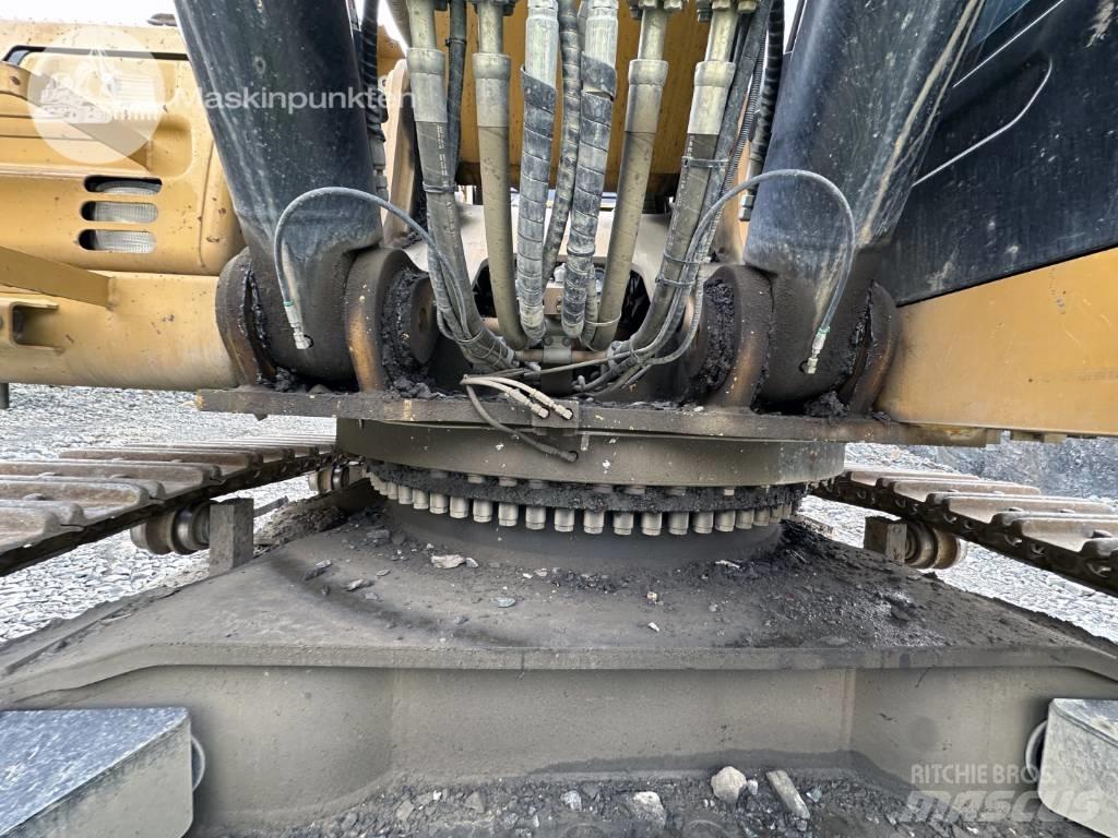 CAT 352 F Koparki gąsienicowe