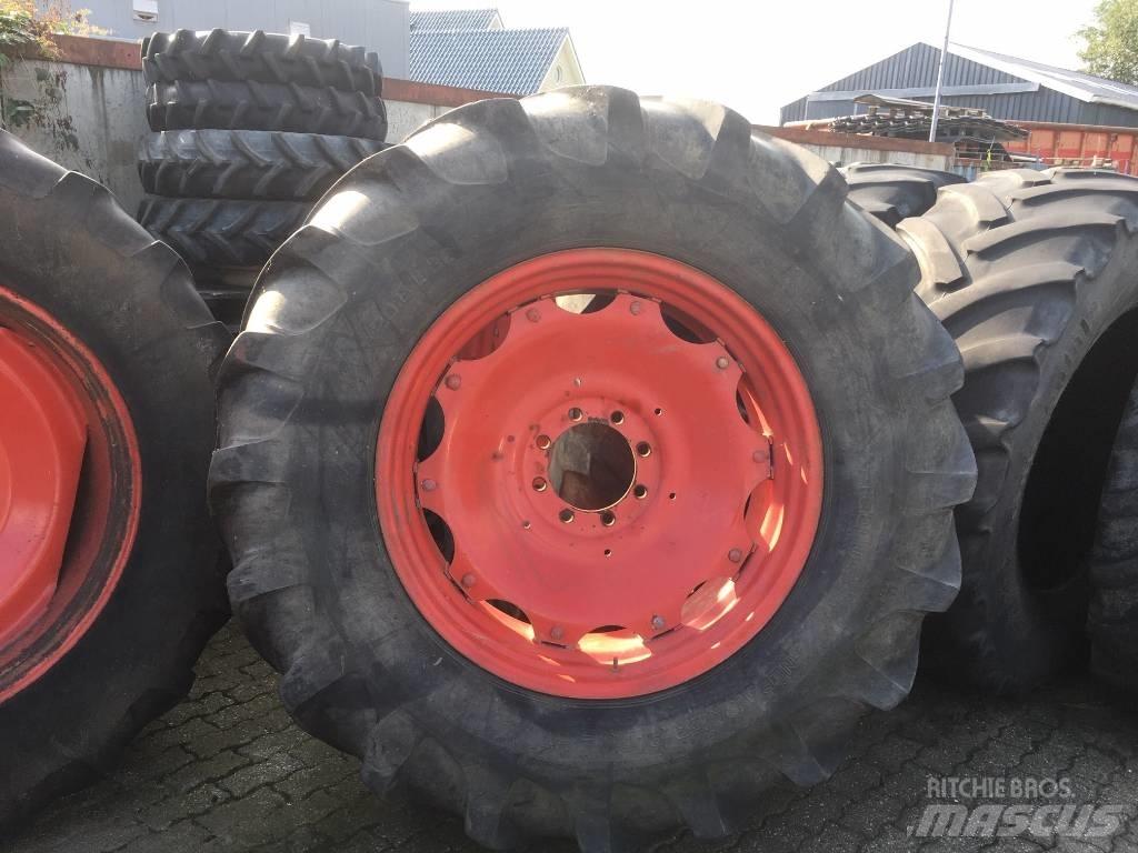 Taurus 20.8 R 38 Opony, koła i felgi