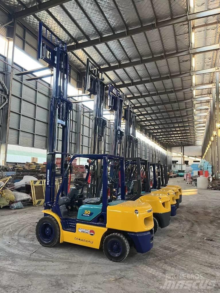 Komatsu FD 30 T-17 Wózki Diesla