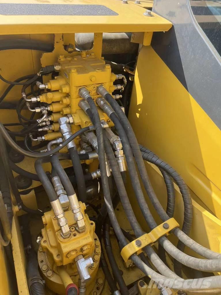 Komatsu PC 130-8 Midikoparki  7t - 12t