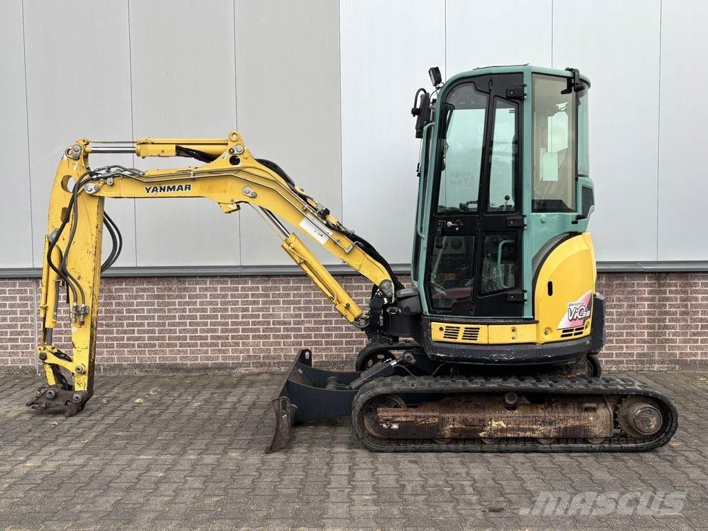 Yanmar VIO38 Minikoparki