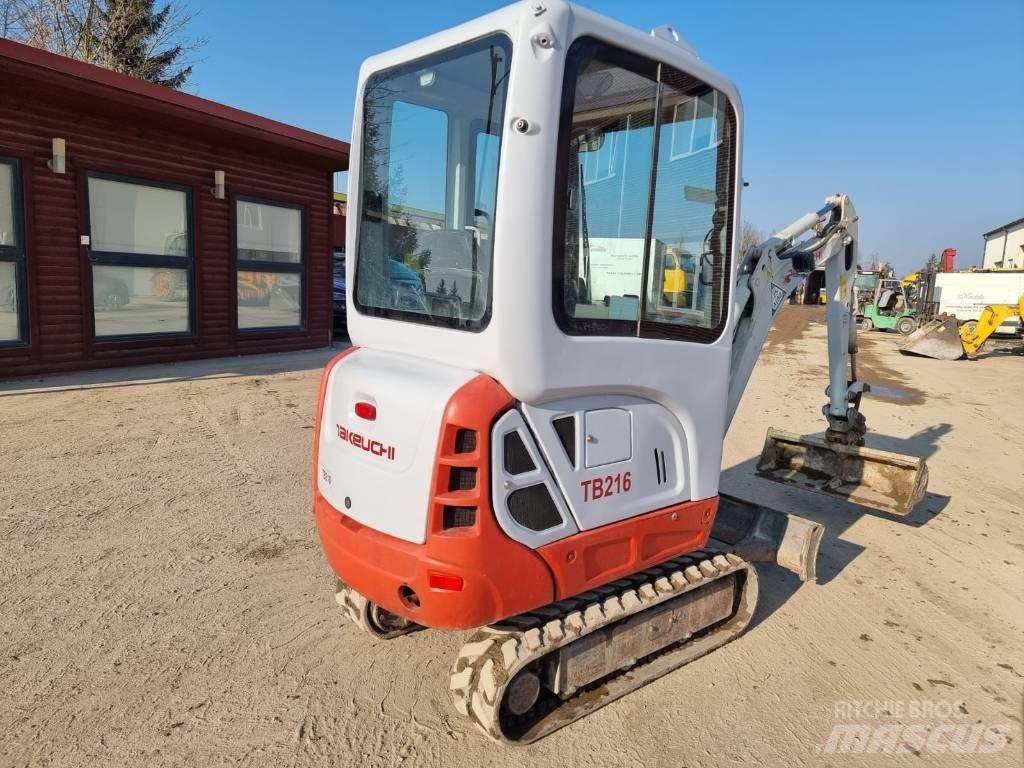 Takeuchi TB 216 Minikoparki