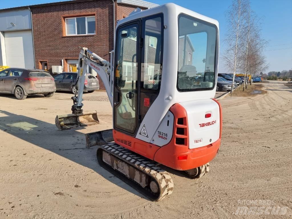 Takeuchi TB 216 Minikoparki