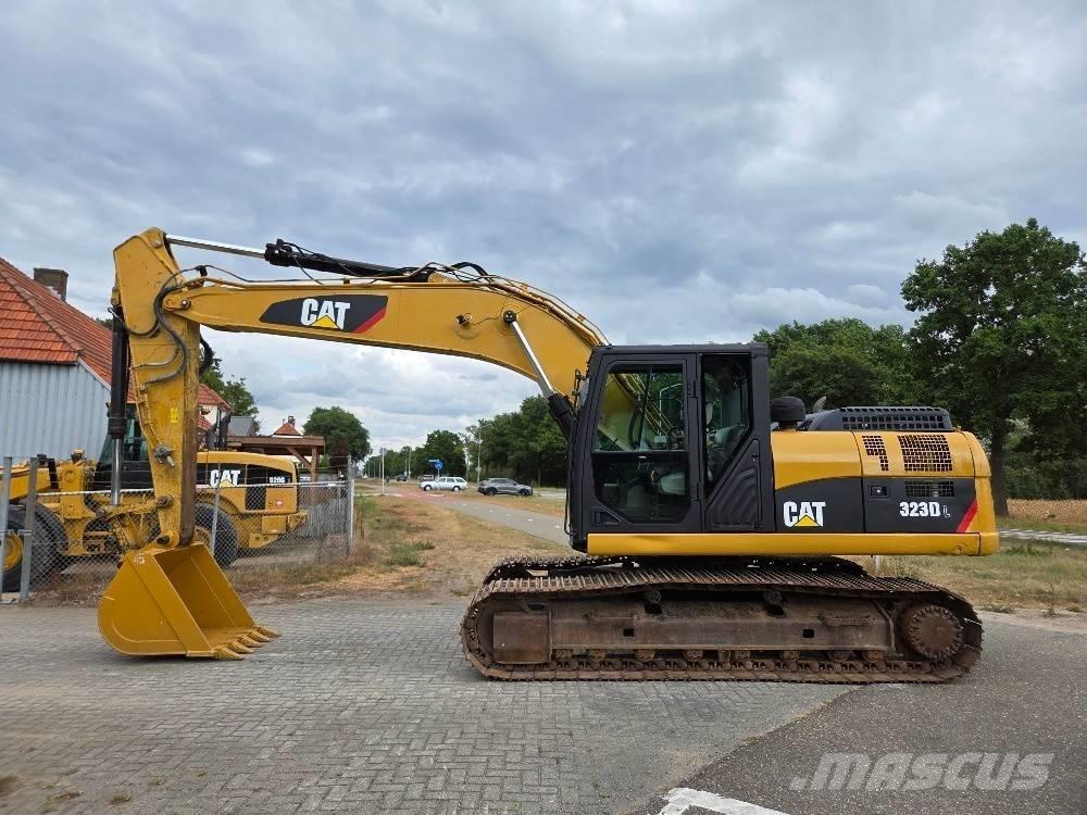 CAT 323DL Koparki gąsienicowe