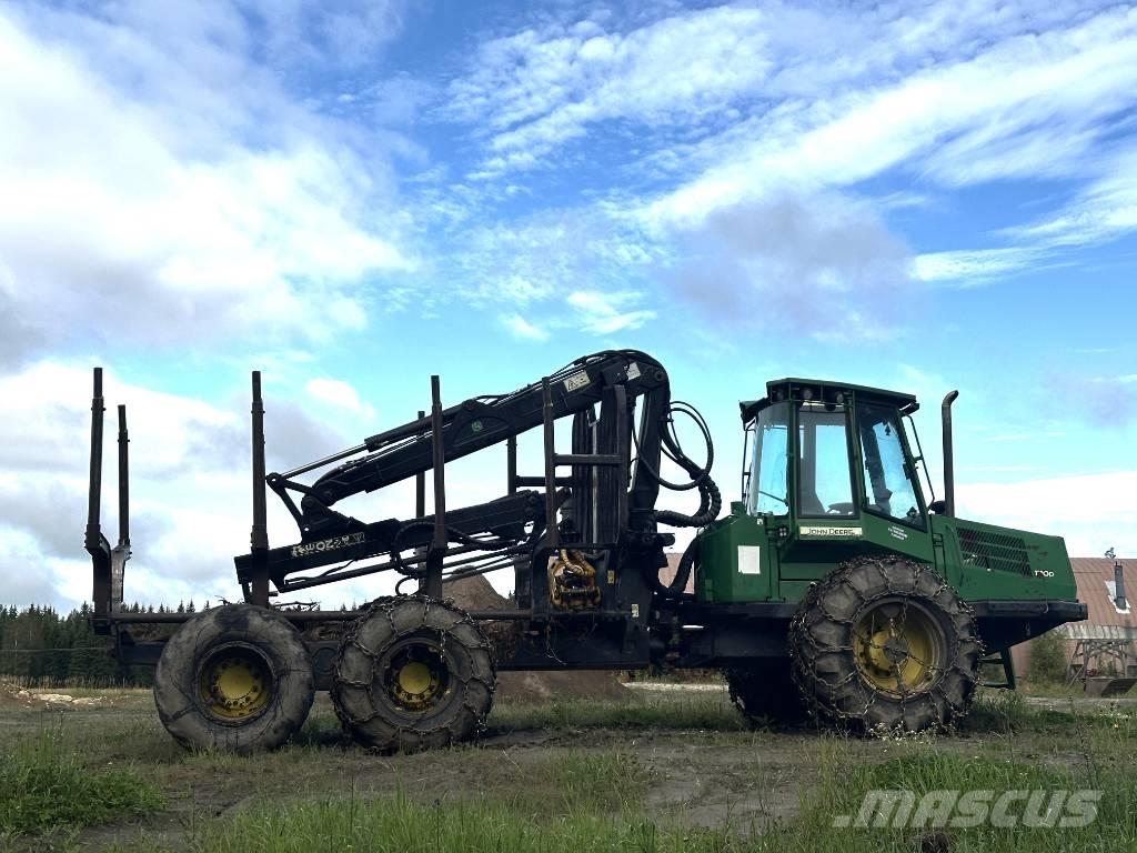 John Deere 1110 D Forwardery