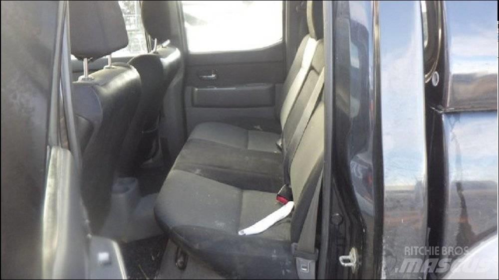 Mazda BT-50 Busy / Vany
