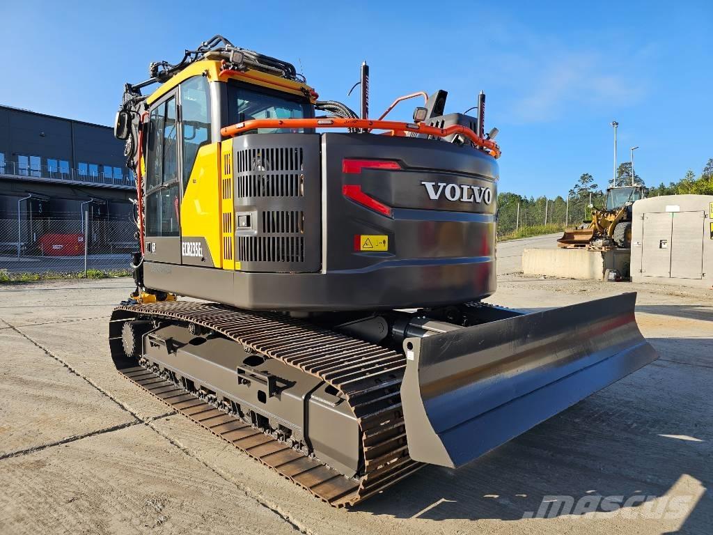 Volvo ECR235EL Koparki gąsienicowe