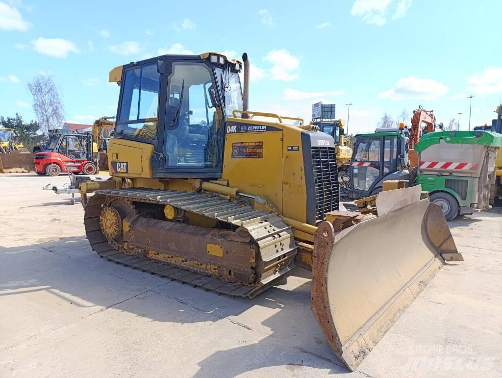CAT D 4 K Spycharki gąsienicowe