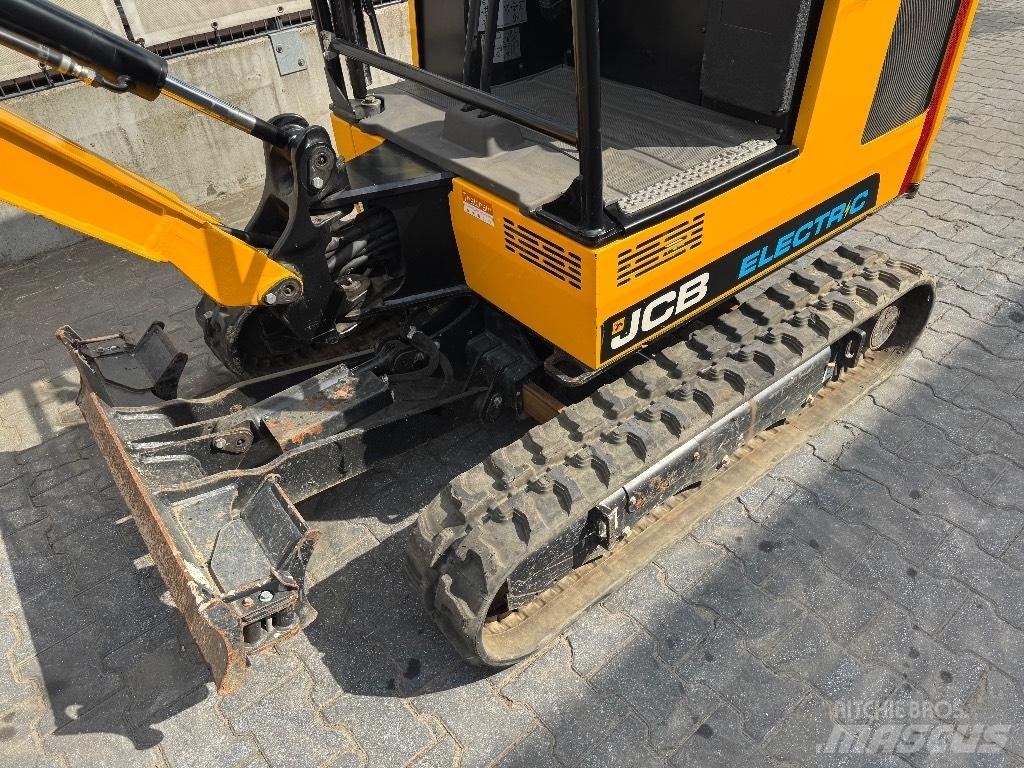 JCB 19 C-1E Minikoparki