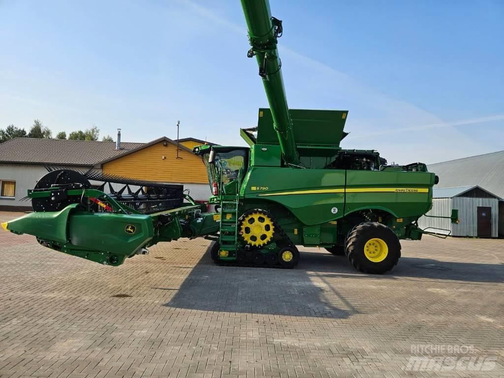 John Deere S790 Kombajny zbożowe