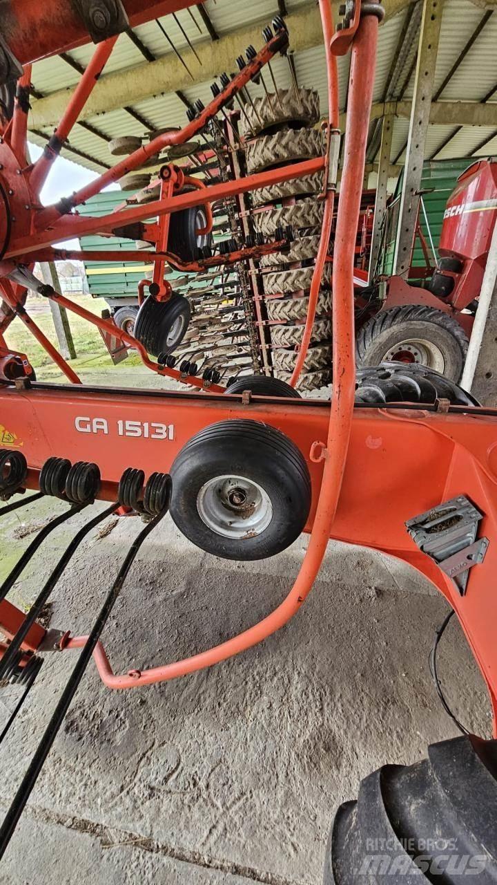 Kuhn GA 15131 Ciągnikowe żniwiarki pokosowe