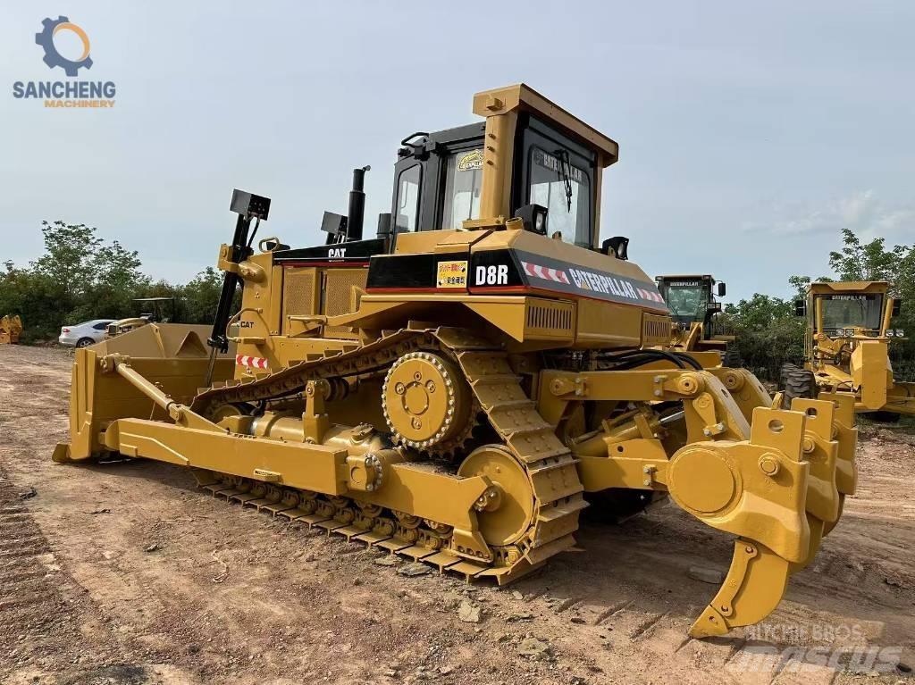 CAT D 8 R Spycharki gąsienicowe