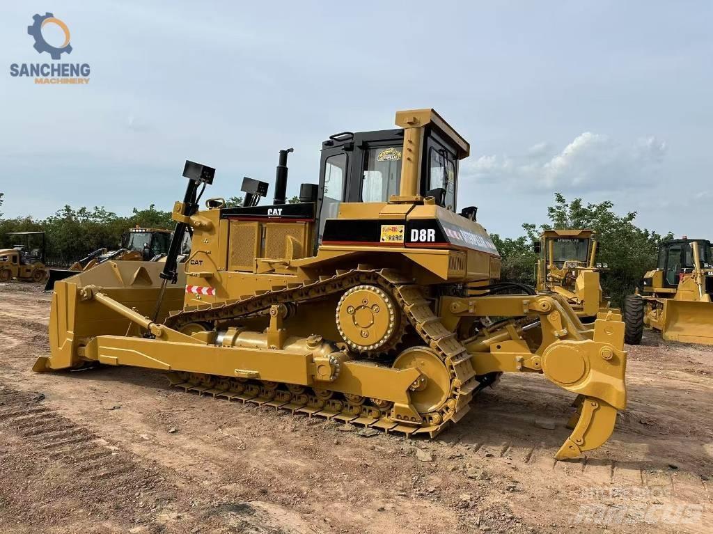 CAT D 8 R Spycharki gąsienicowe