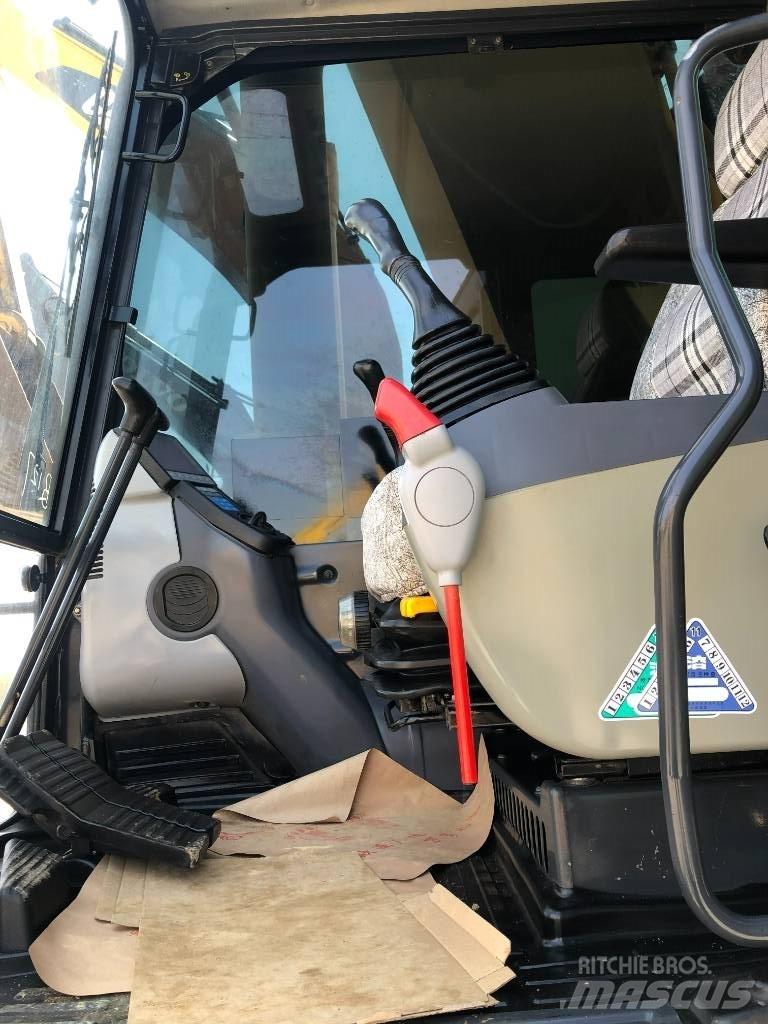 Komatsu 450 Koparki gąsienicowe