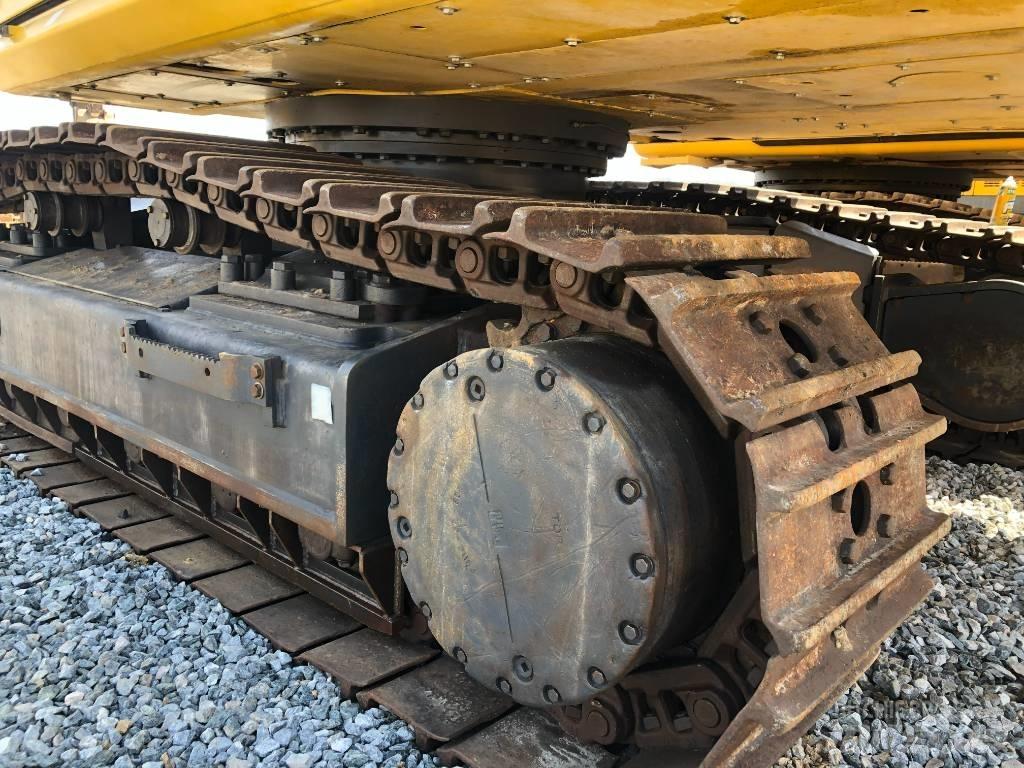 Komatsu 450 Koparki gąsienicowe