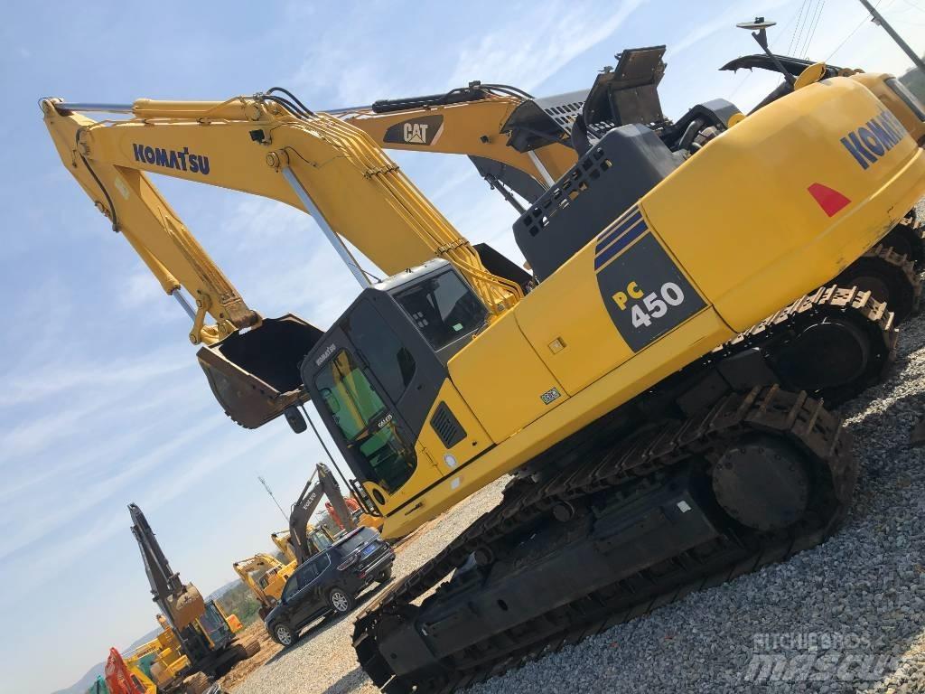 Komatsu 450 Koparki gąsienicowe