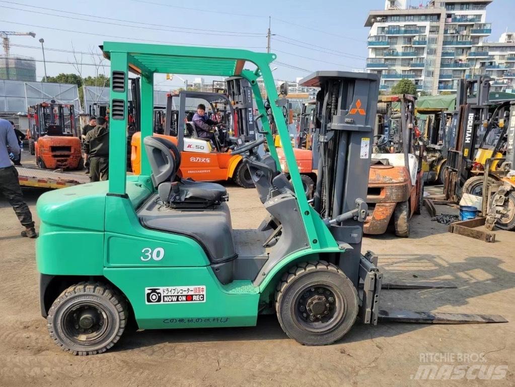Mitsubishi FD30 Wózki Diesla