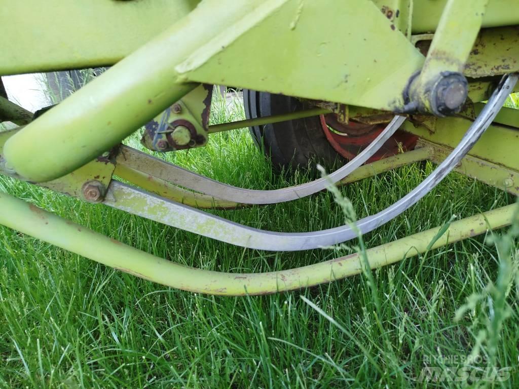 CLAAS Markant 52 Prasy kostkujące