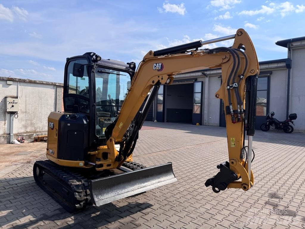CAT 302.7 D CR Minikoparki