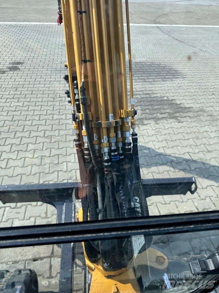 CAT 302.7 D CR Minikoparki