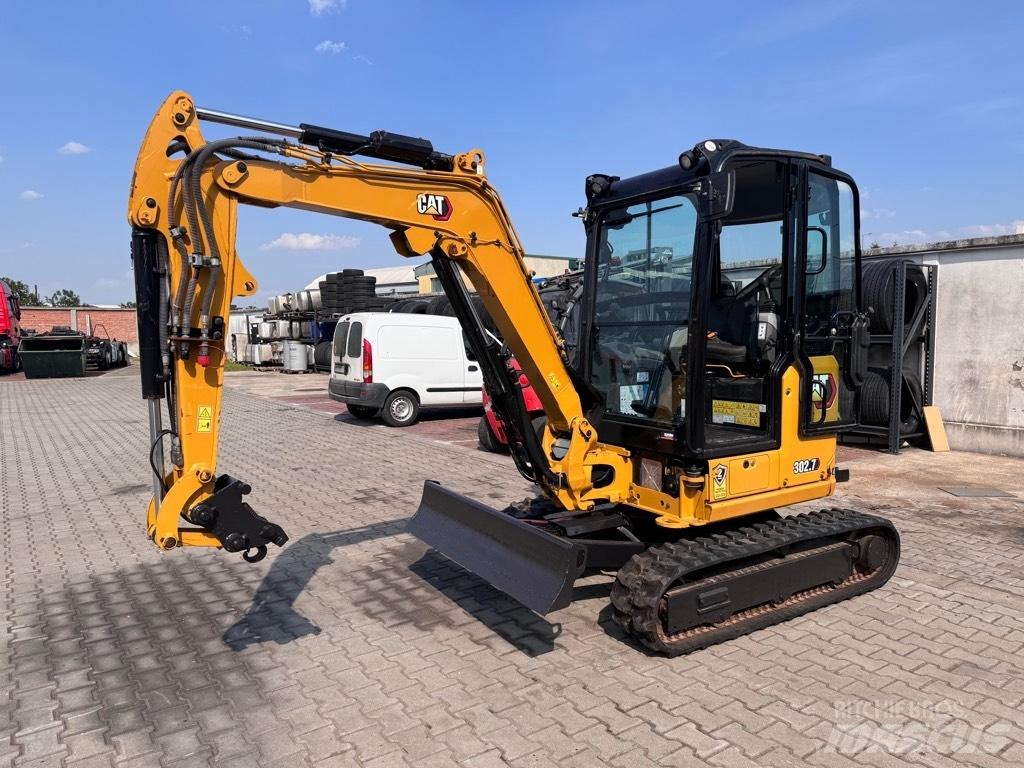 CAT 302.7 D CR Minikoparki