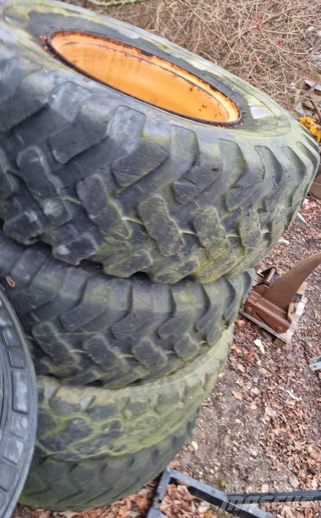  Dæk og fælg Case 721 Ładowarki kołowe