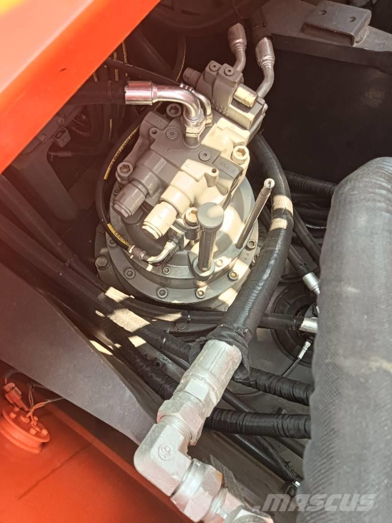 Hitachi ZX 240 Koparki gąsienicowe
