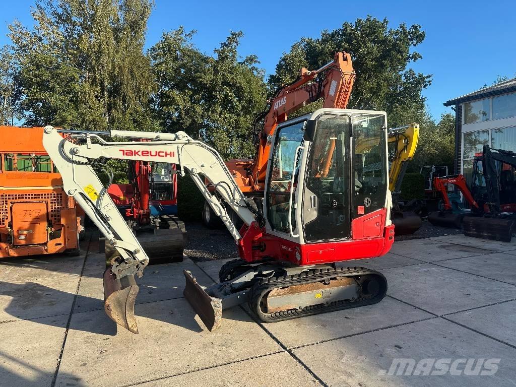 Takeuchi TB 230 Minikoparki