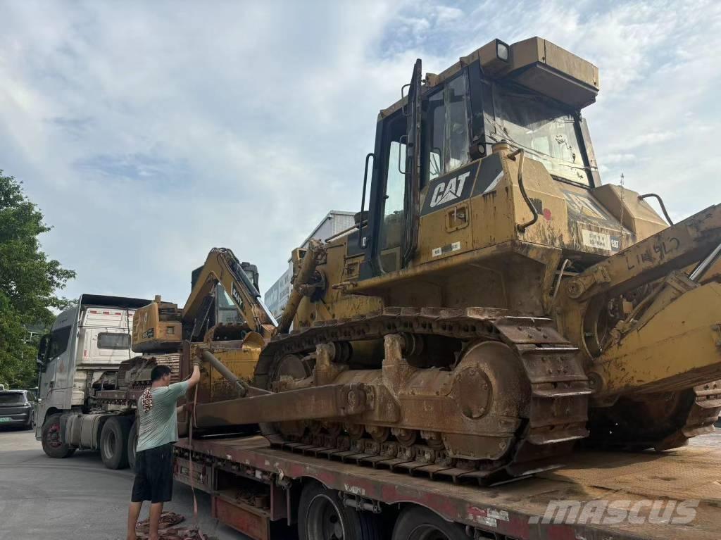 CAT D7G2 Spycharki gąsienicowe