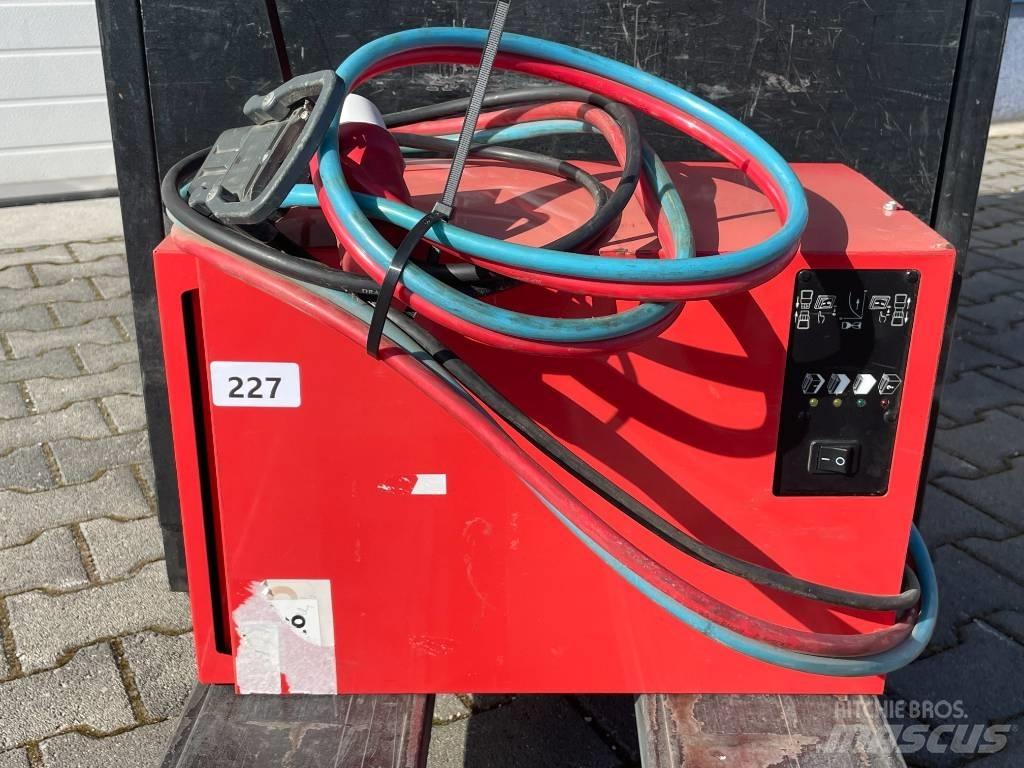 BT OSE 250 Wózki kompletacyjne nisko unoszące