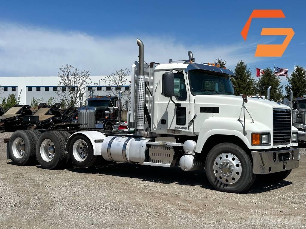 Mack CHU613 Ciągniki siodłowe