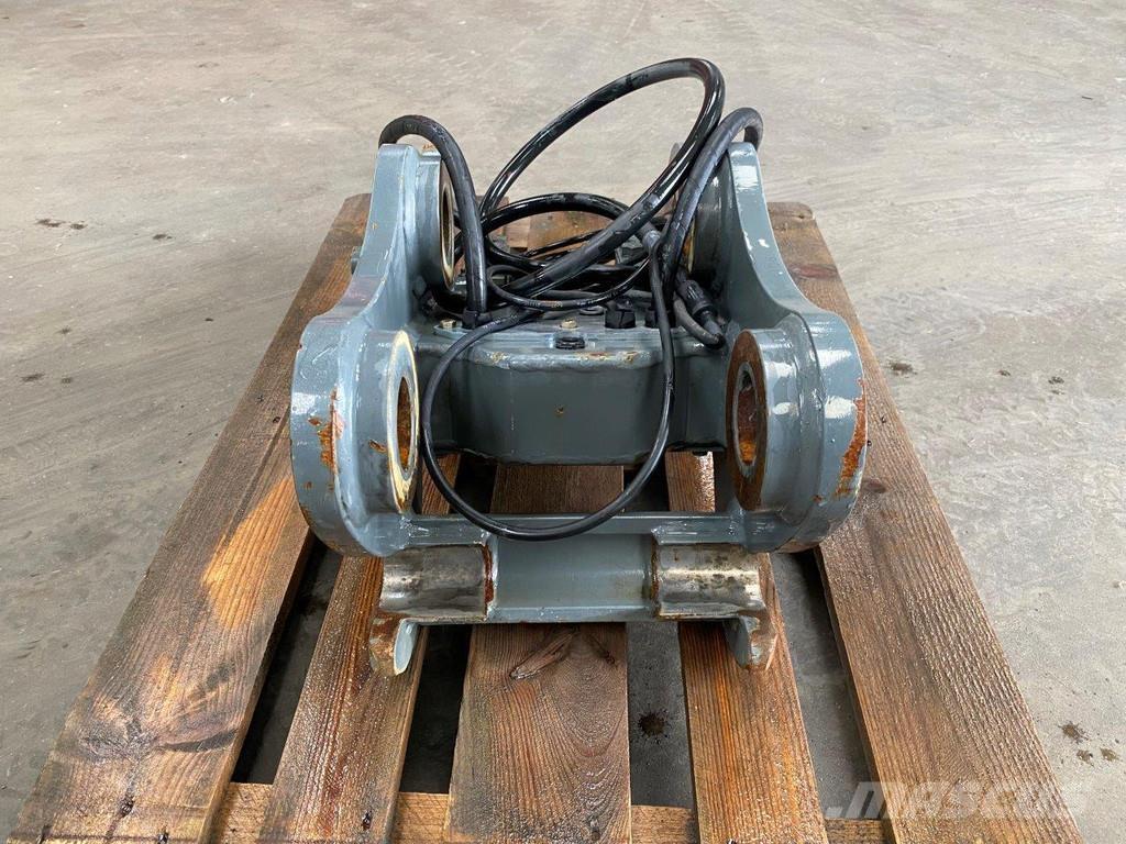 Liebherr SW33 Szybkozłącza