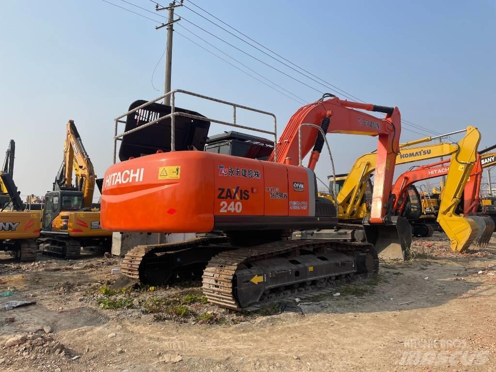 Hitachi ZX 240 Koparki gąsienicowe