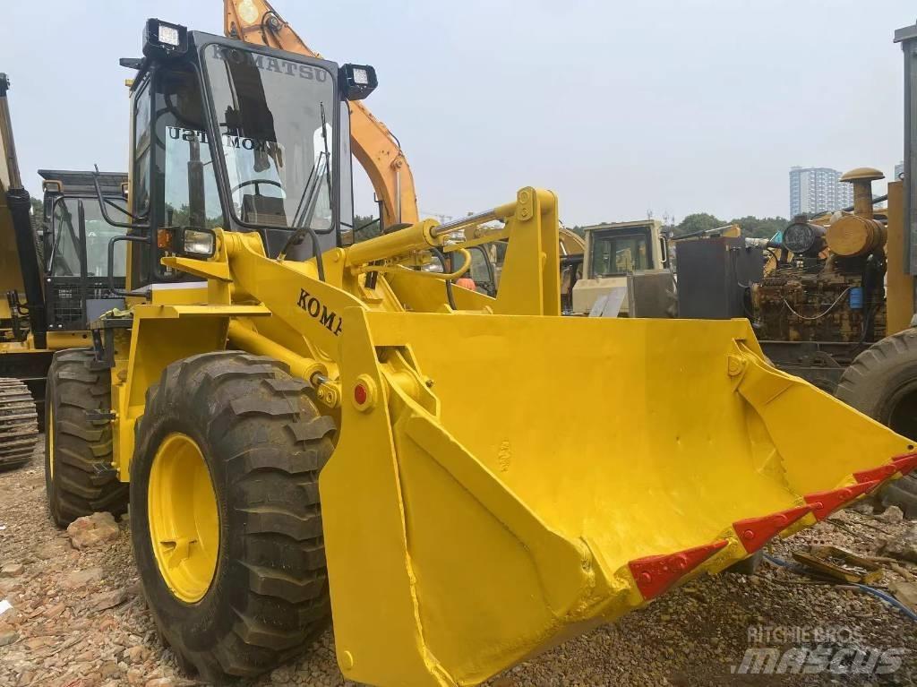 Komatsu WA100-1 Ładowarki kołowe