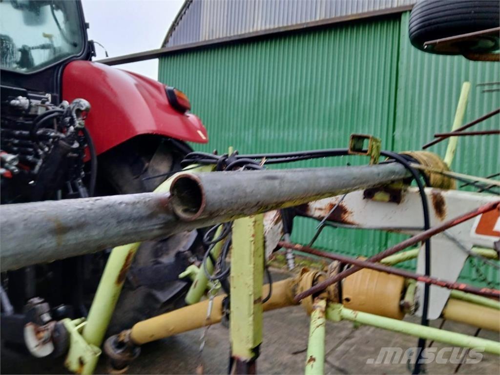 CLAAS Volto 1050 Zgrabiarki i przetrząsacze