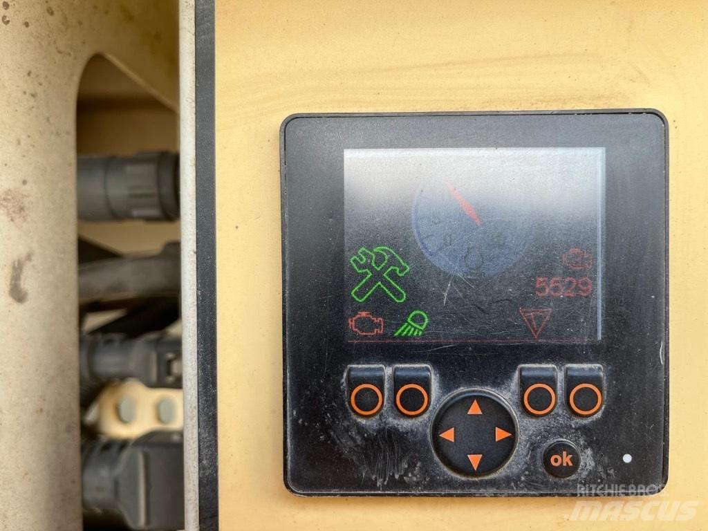 Sandvik QE 141 Przesiewacze mobilne