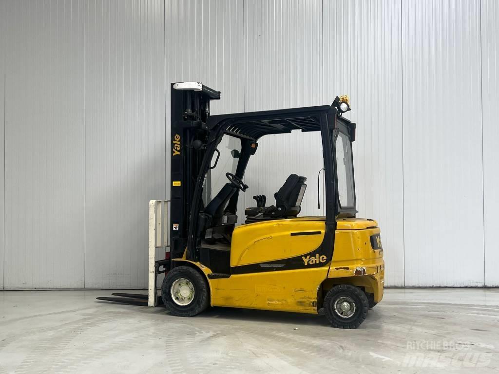 Yale ERP30VL Wózki elektryczne