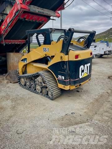 CAT 257 B Ładowarki burtowe