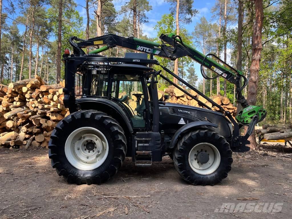 Valtra T183 Versu Ciągniki rolnicze