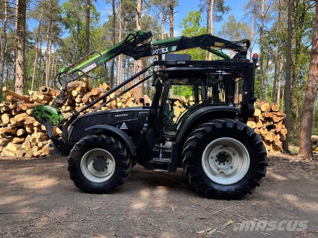 Valtra T183 Versu Ciągniki rolnicze