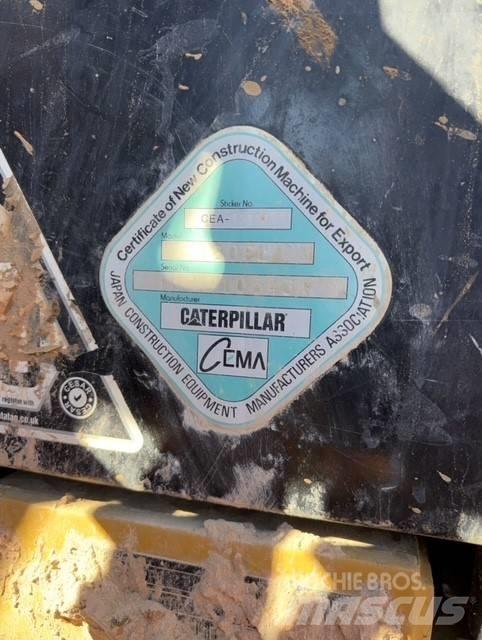 CAT 320F Koparki gąsienicowe