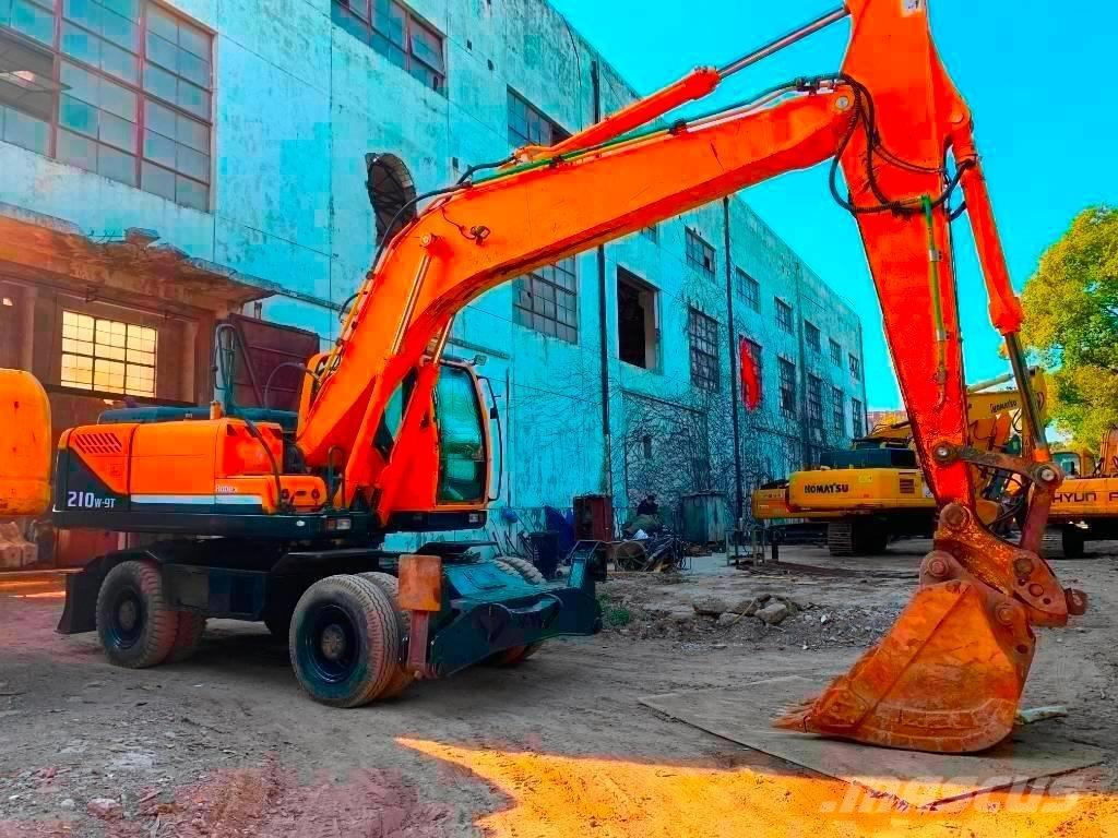 Hyundai R210W-9T Koparki gąsienicowe