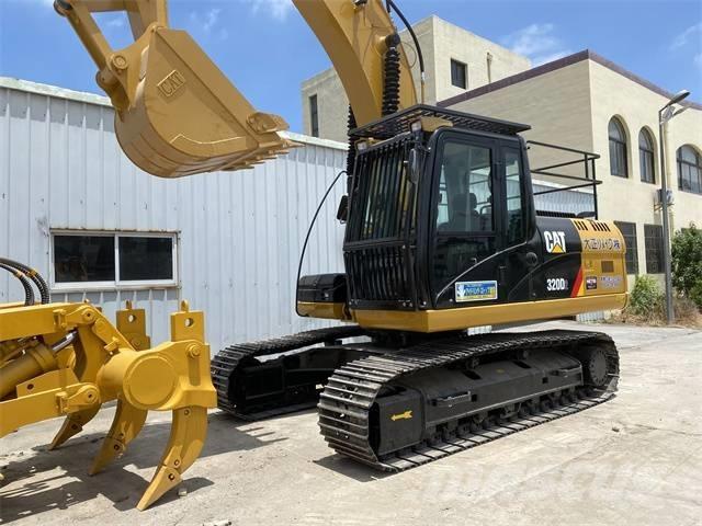 CAT 320 D Koparki gąsienicowe
