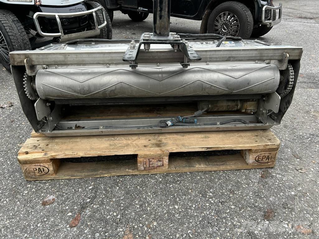 Ventrac SA250 Piaskarki